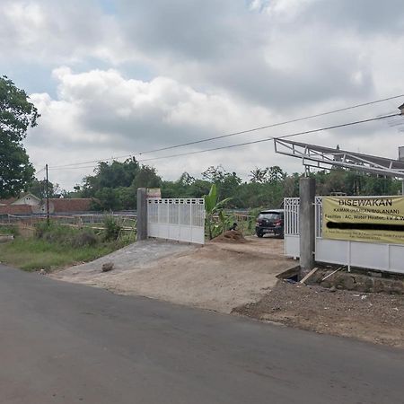 Reddoorz Syariah Near Wisata Situ Gunung Sukabumi Hotel Kadudampit Ngoại thất bức ảnh