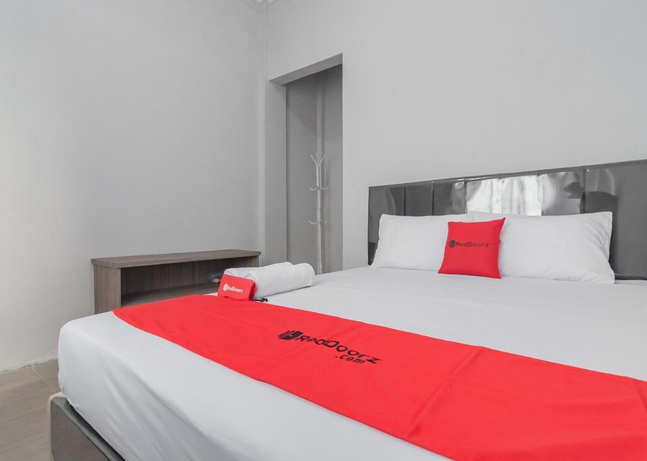 Reddoorz Syariah Near Wisata Situ Gunung Sukabumi Hotel Kadudampit Ngoại thất bức ảnh